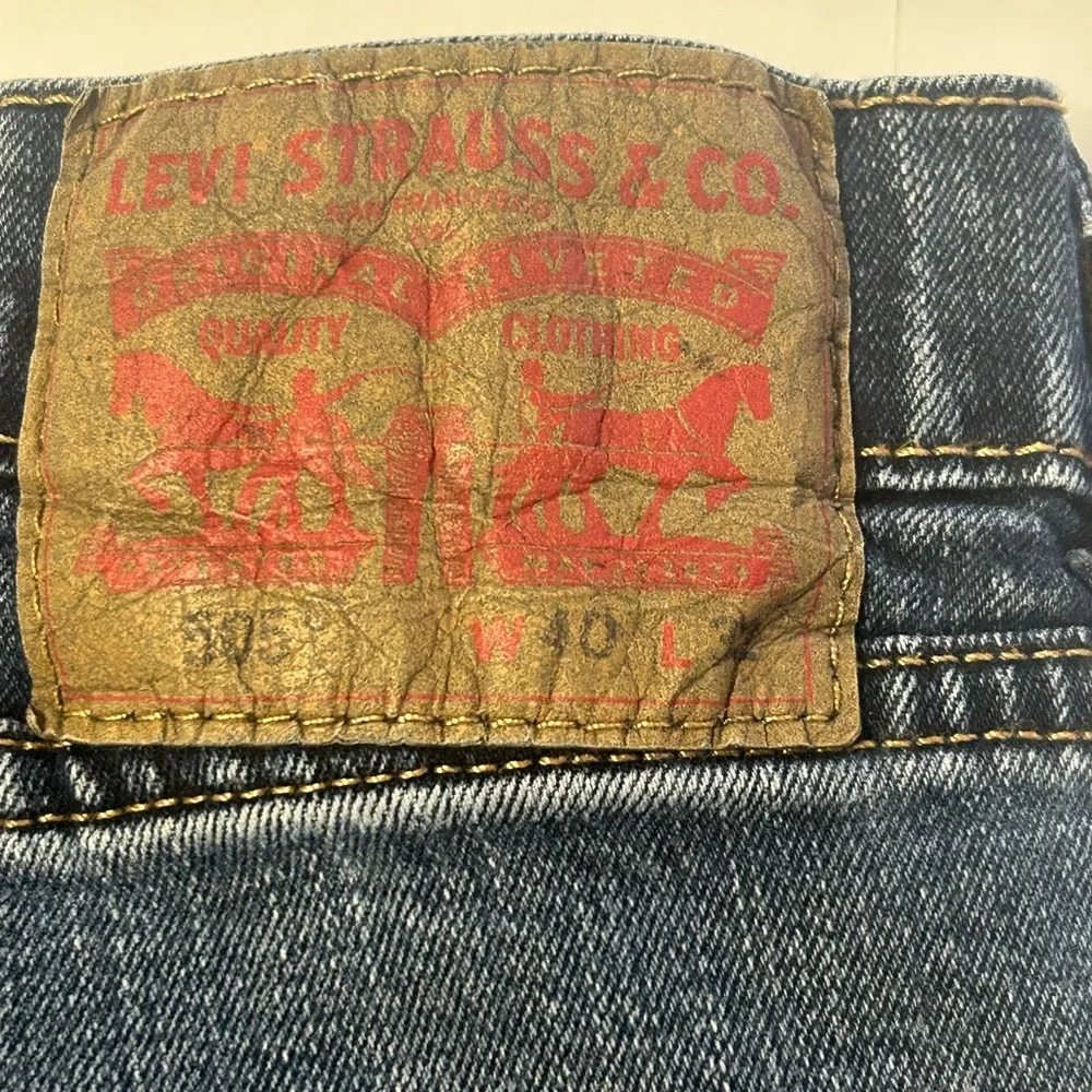 Levi’s 505 men’s denim straight leg jeans‎ size 40/32